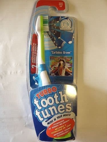 SOFT TOOTH BRUSH GREEN BLUE AND WHITE CARLINHOS BROWN