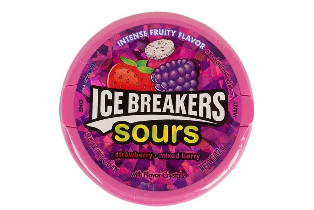 Ice Breakers Strawberry + Mixed Berry Sours, Pack of 8 x 42 g