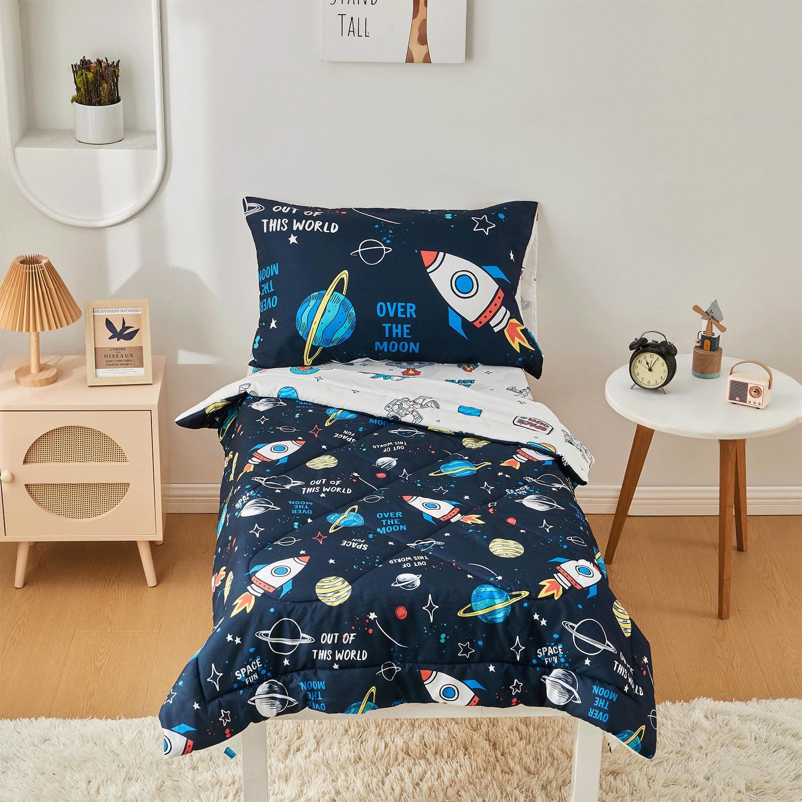 beeweed 4 Pieces Space Ship Toddler Bedding Set Boys Girls, 2 Sides Design Rocket Bed in a Bag Comforter Set, Includes 1 Comforter, 1 Fitted Sheet, 1 Flat Sheet & 1 Reversible Pillowcase