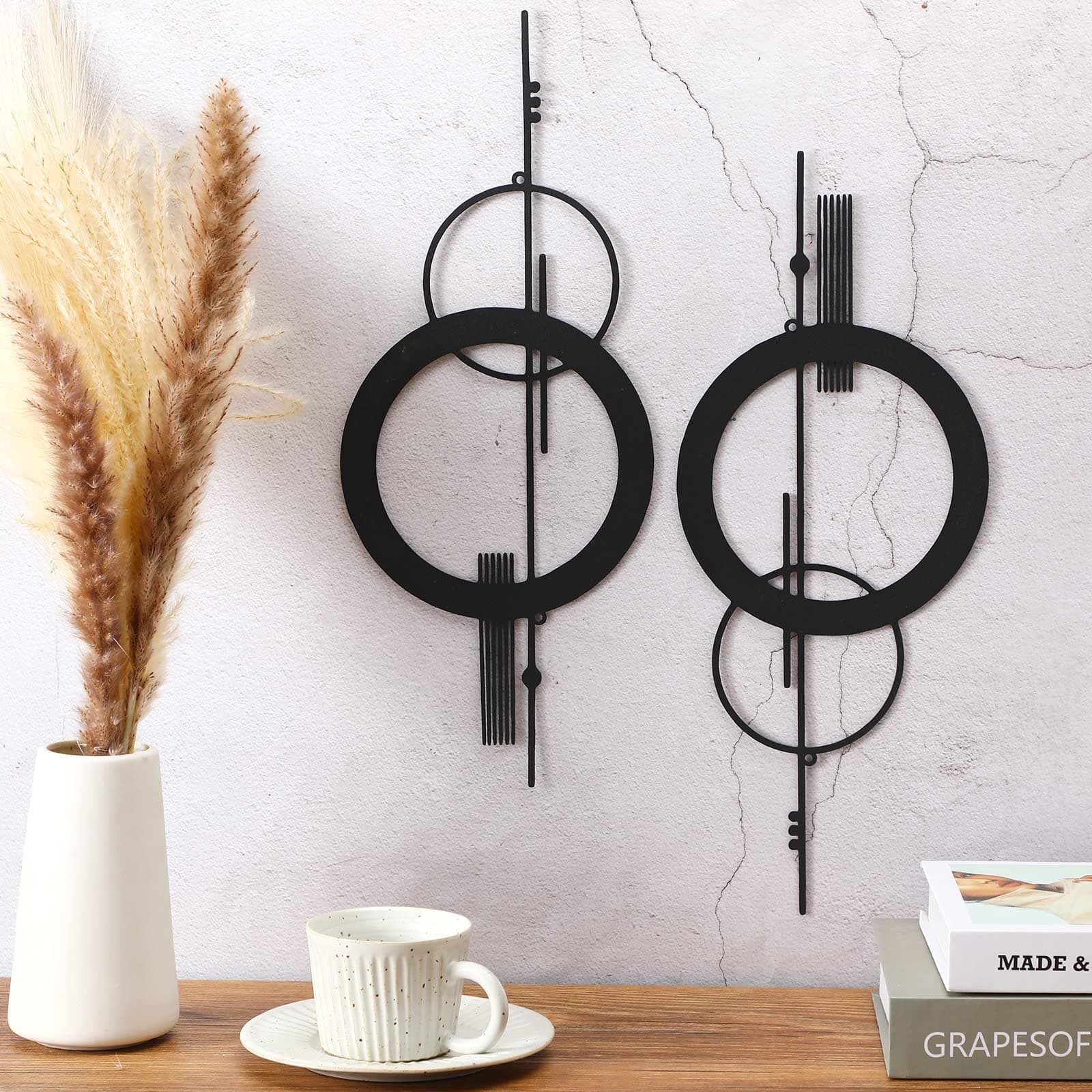 2 Pcs Small Metal Abstract Wall Art 15.7 Inch Metal Geometry Minimalist Wall Decor Single Line Art Black Vertical Sculptures Geometric Modern Hanging for Living Room Bathroom
