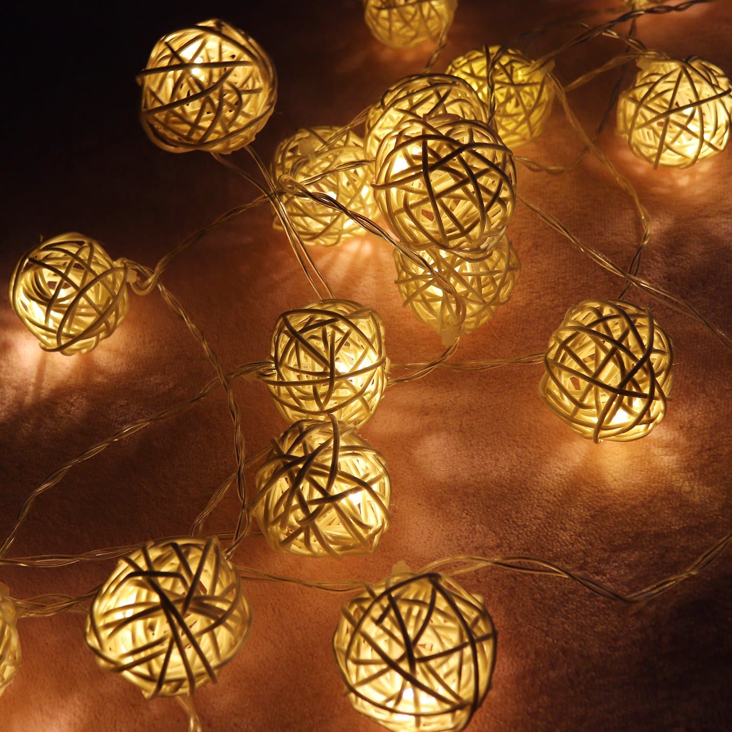 Sanmersen Fairy Lights 20 Rattan Ball String Lights,Battery Operated Outdoor Garden Christmas Globe Decorative String Lighting for Homes, Wedding Party(3M)