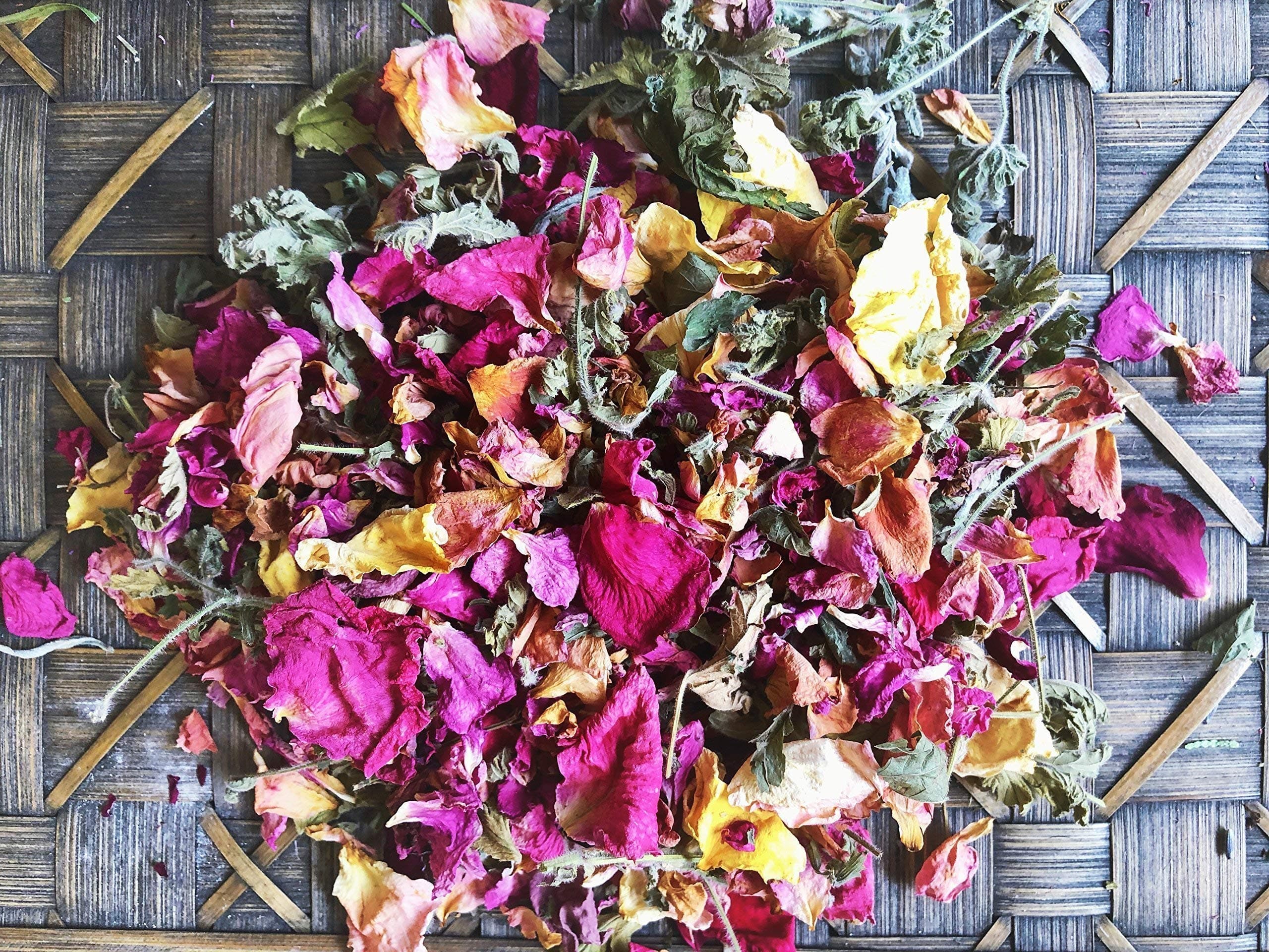 Rose, Sage, Geranium and Lemon Balm Loose Incense Floral Blend